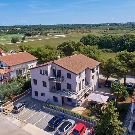 Apartments Christine Umag Exterior foto
