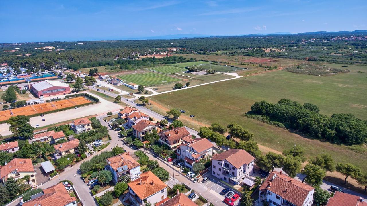 Apartments Christine Umag Exterior foto